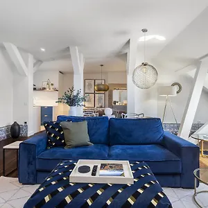 Apartment Downtown Luxury Family